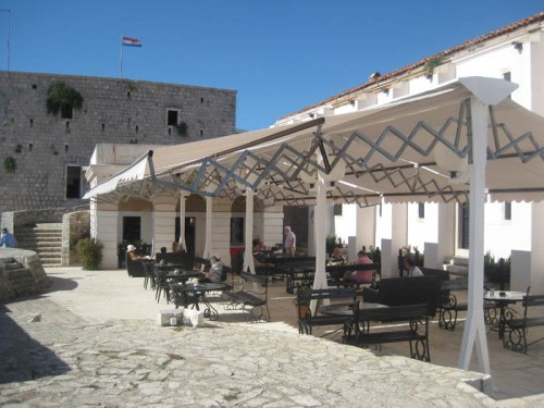 Spanjola fort coffee shop