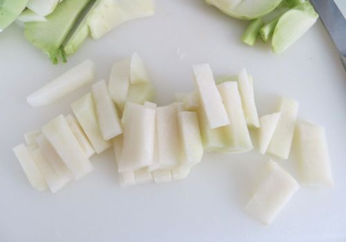 Kohlrabi slices